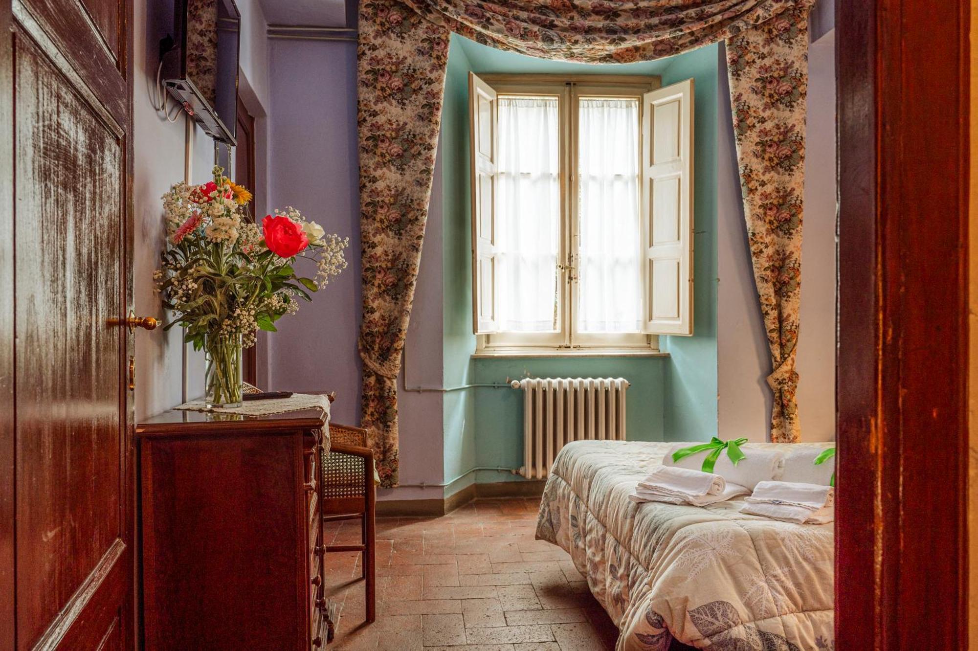 몬테카를로 Antica Casa Dei Rassicurati B&B 외부 사진
