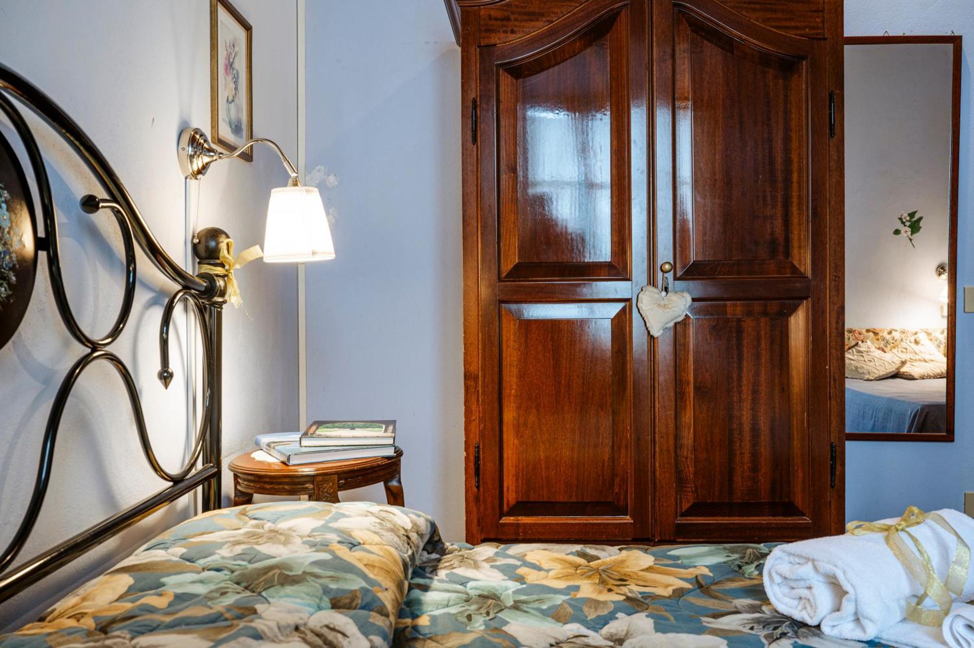 몬테카를로 Antica Casa Dei Rassicurati B&B 외부 사진